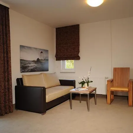 Sleep In - Boardinghouse