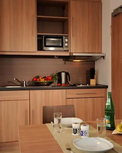 Sleep In - Boardinghouse Aparthotel